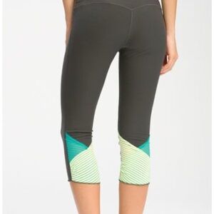 Nike Women’s Grey & Green Dri-Fit Athletic Pants Size M / L Activewear